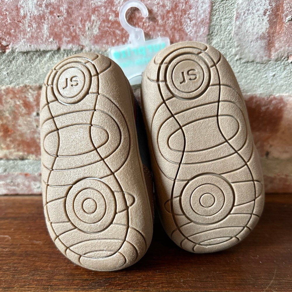 Stride Rite Size 3 - Picture 2 of 5